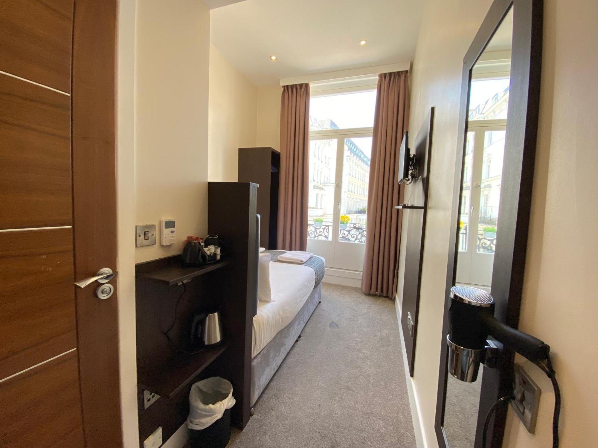 Trebovir Hotel Londyn Zewnętrze zdjęcie